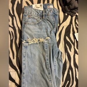 Garage Highwaisted Mom Jeans never worn still/ still has tags